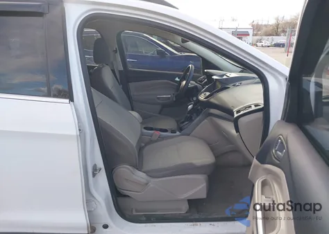 2015 Ford Escape Se z USA, uszkodzony, nr VIN 1FMCU9GX5FUB07664